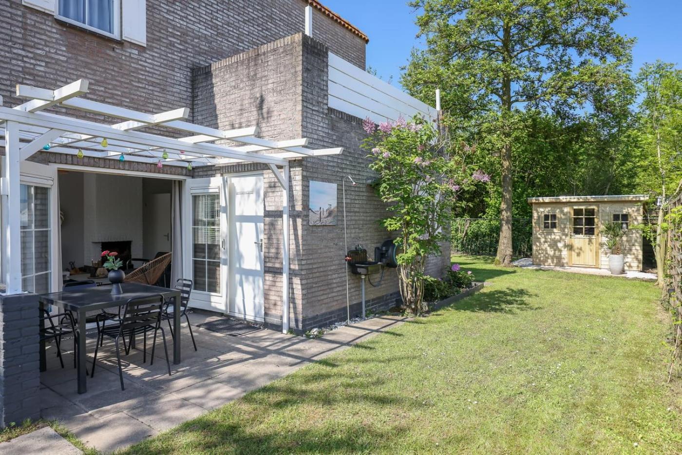 Hello Zeeland - Vakantiehuis De Elf Boompjes 64 Брейніссе Екстер'єр фото